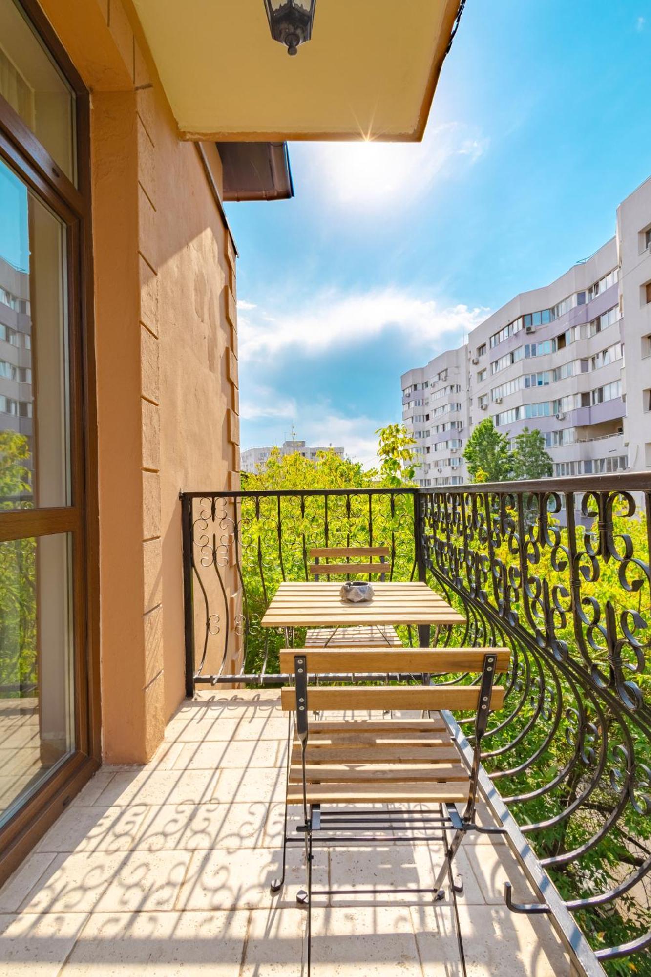 Piccolo Mondo By Citybookings Bucarest Exterior foto